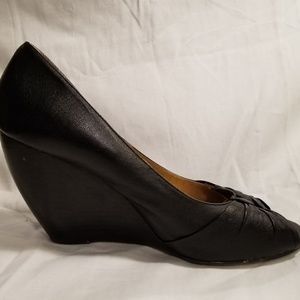 Seychelles Black Leather Wedges